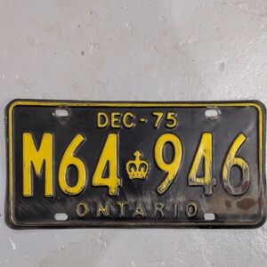 Vintage Ontario License Plate 75